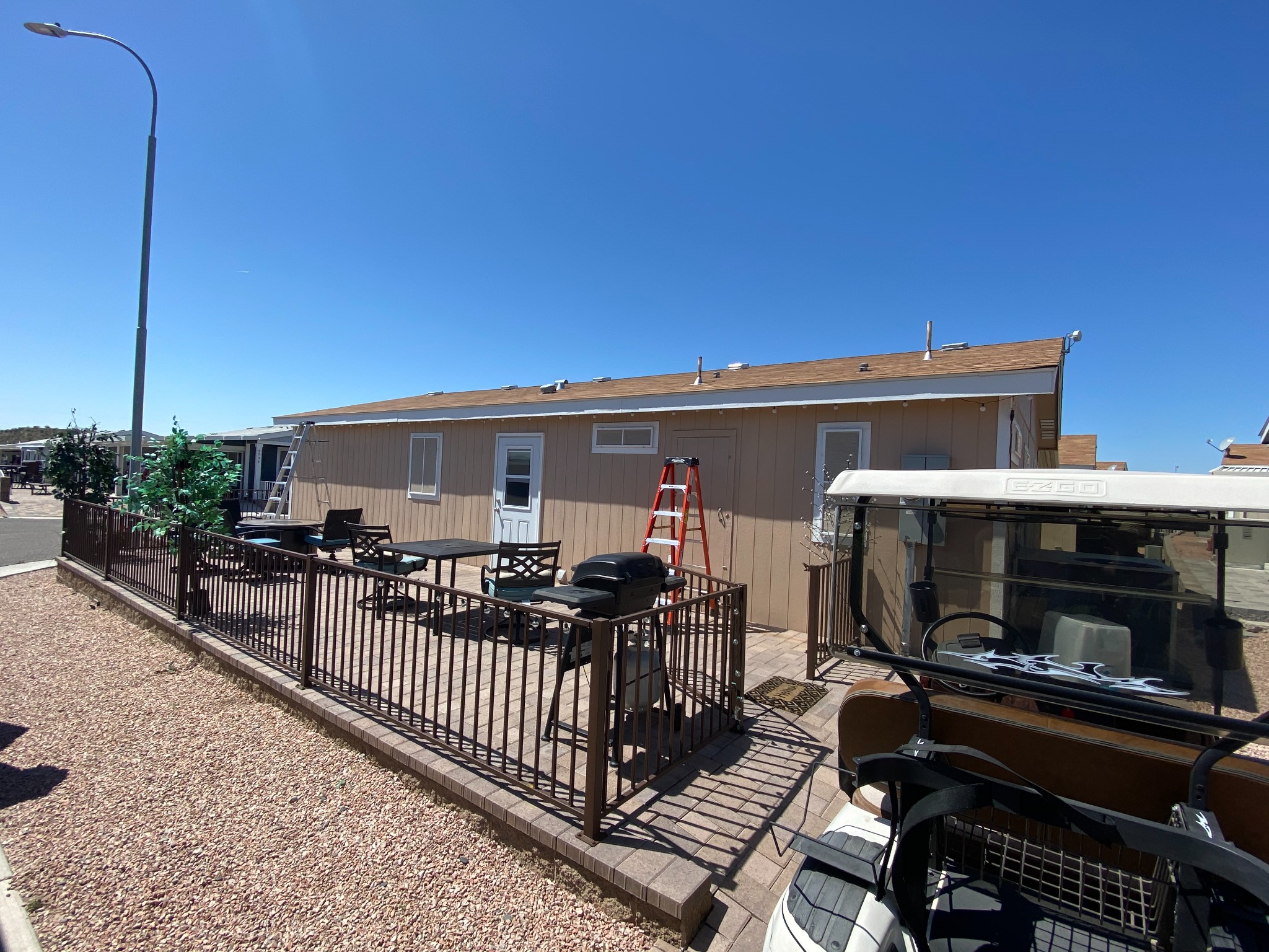 Manufactured Home Seamless Gutter Before & After